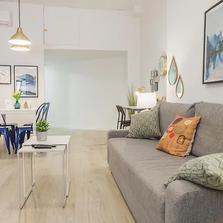 Apartment Cubo's Center El Molinillo Malaga